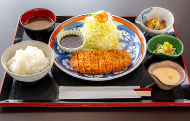 熟成ロースとんかつ定食
